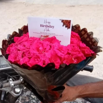 50 Roses Bouquet – Elegant & Luxurious Flower Gift