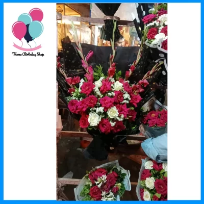 Grand Red & White Floral Arrangement | Luxury Fresh Flower Bouquet in Karachi